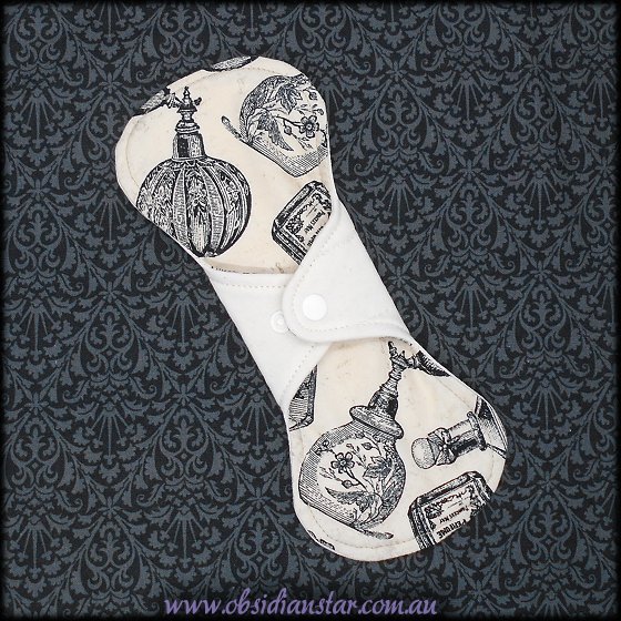 ObsidianStar_Nymph_1022_Perfume1e